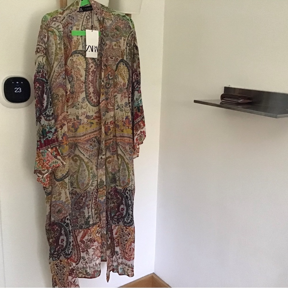 Dress - Picture 2 of 3